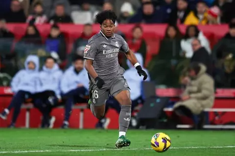 لعدم حصوله على رقم 9.. إندريك غاضب من ريال مدريد